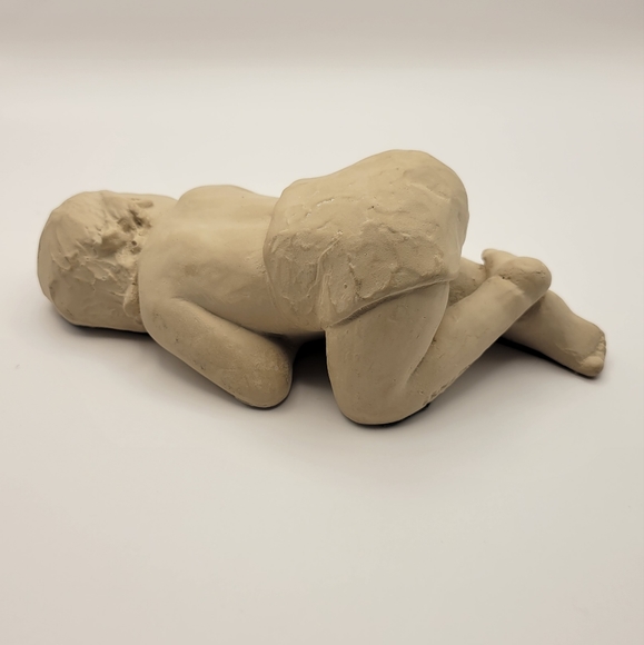Vintage Austin Productions baby sculpture by Sculptured Treasures Inc. 1982 - Picture 3 of 7
